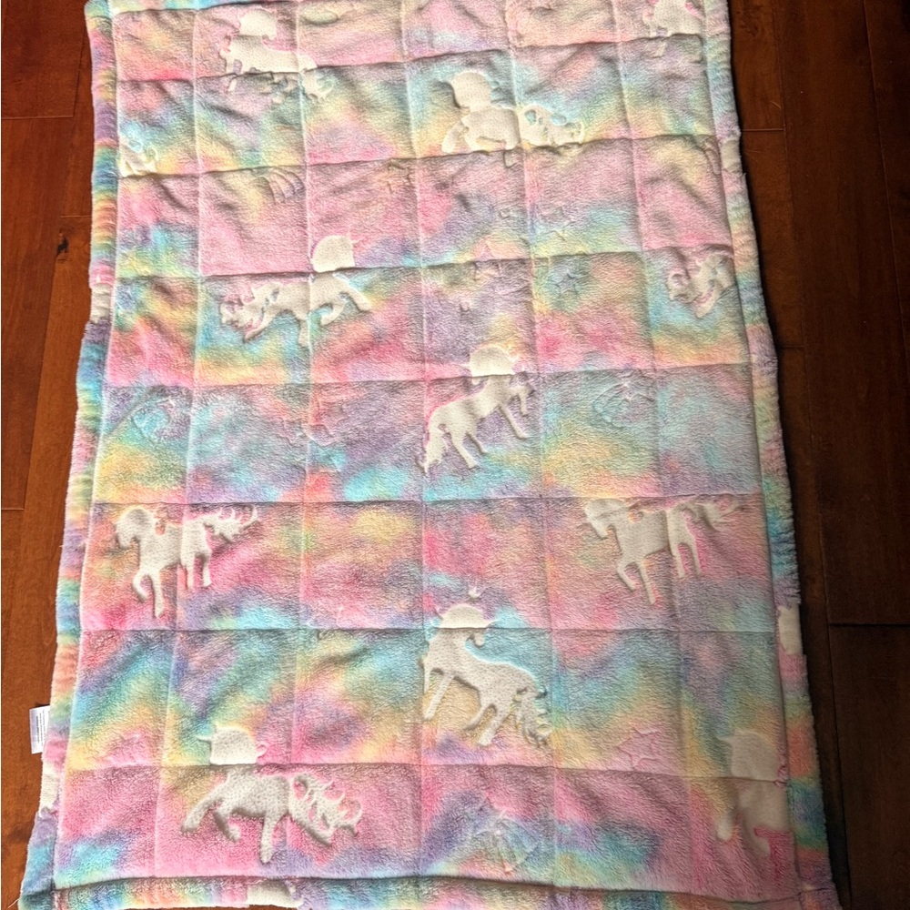 Rainbow Unicorn Weighted Blanket - Glow in the dark